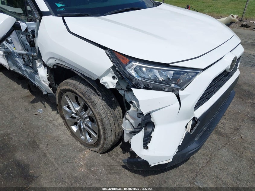 2020 TOYOTA RAV4 XLE PREMIUM - JTMA1RFV3LD055015