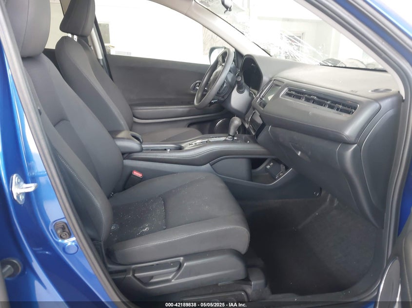 2022 HONDA HR-V VIN: 3CZRU6H57NM757670