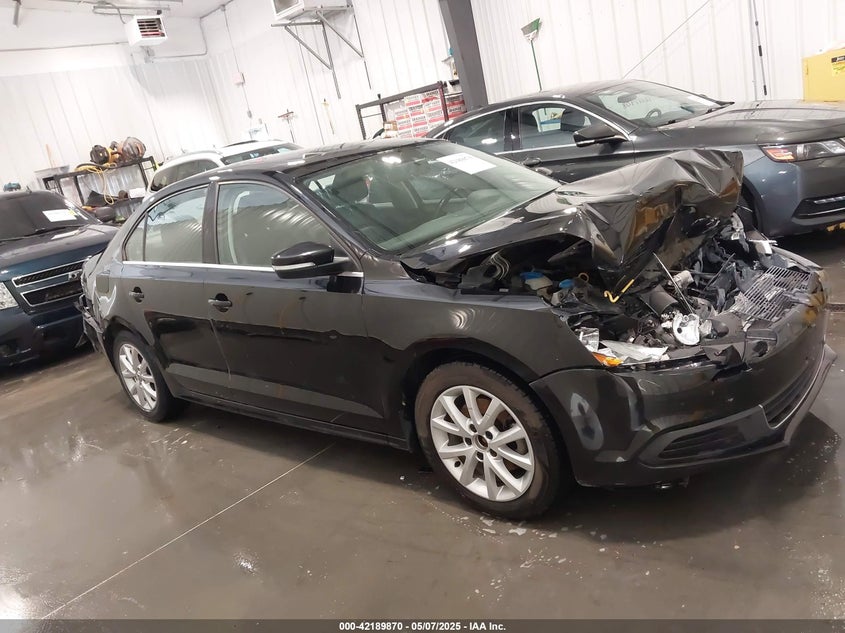 2014 VOLKSWAGEN JETTA 1.8T SE - 3VWD07AJ3EM437025