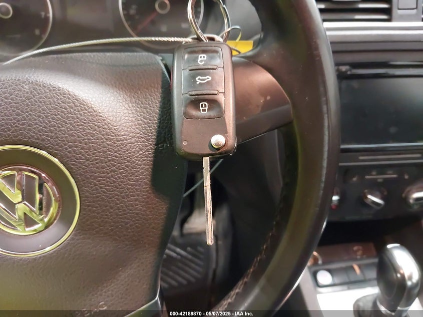 2014 VOLKSWAGEN JETTA 1.8T SE - 3VWD07AJ3EM437025