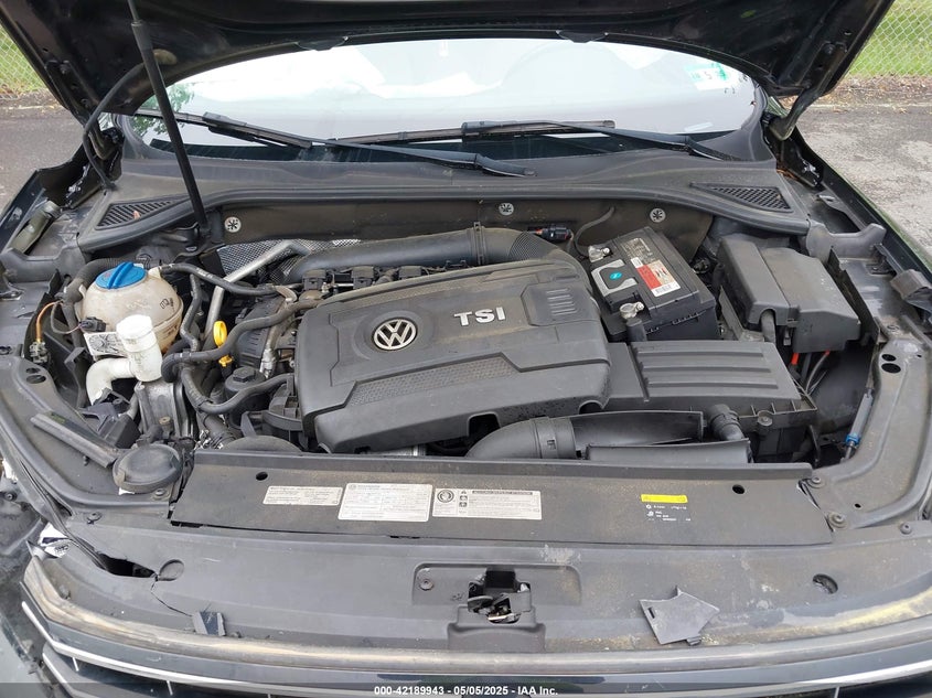 2016 VOLKSWAGEN PASSAT VIN: 1VWAT7A31GC067743