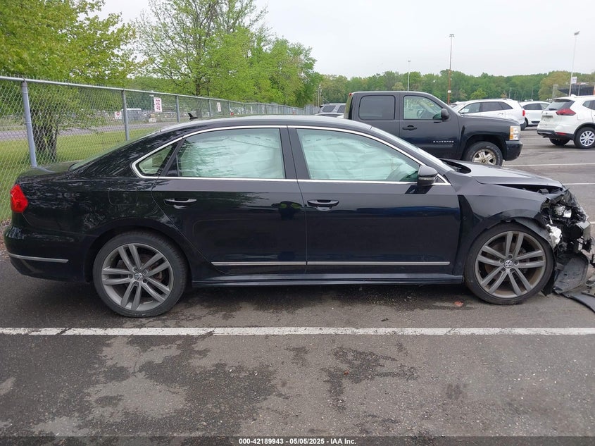 2016 VOLKSWAGEN PASSAT VIN: 1VWAT7A31GC067743