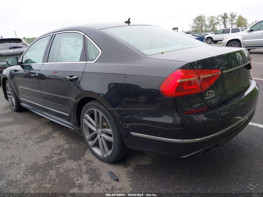 2016 VOLKSWAGEN PASSAT VIN: 1VWAT7A31GC067743