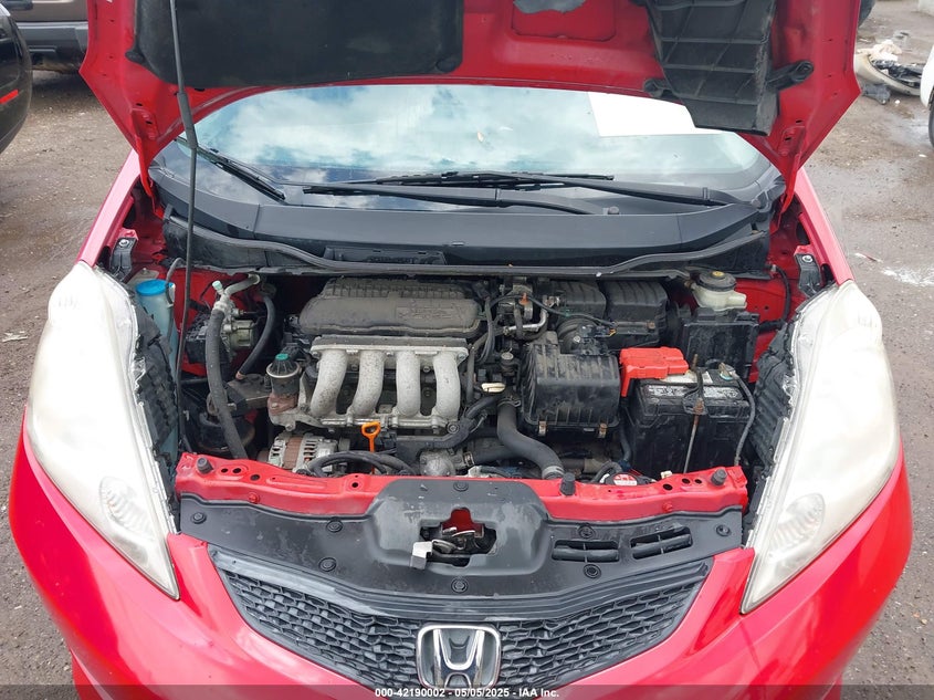 2009 HONDA FIT VIN: JHMGE884X9S050961