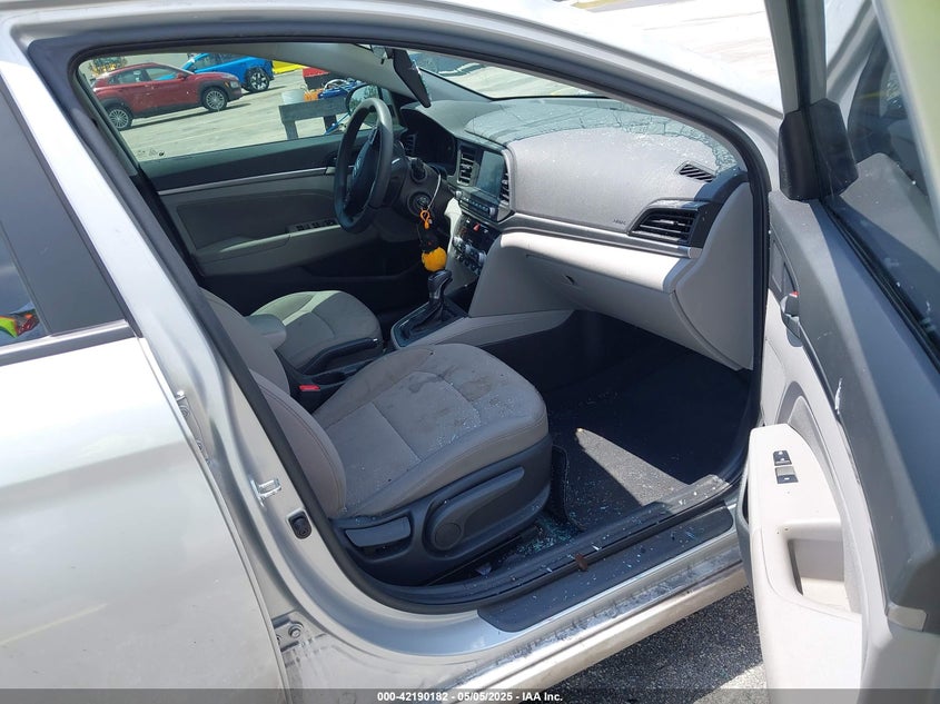 5NPD84LF3LH540242 2020 HYUNDAI ELANTRA photo no. 5