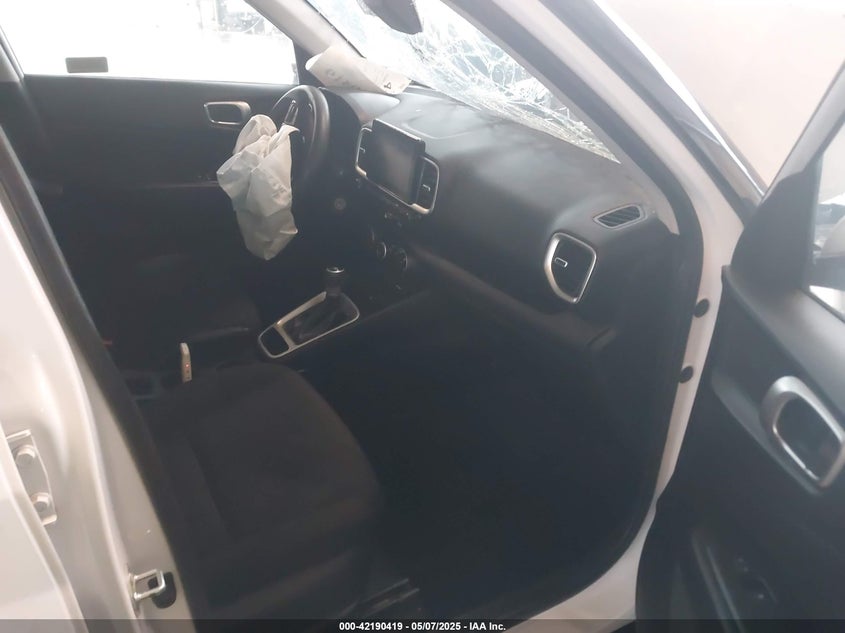 2021 HYUNDAI VENUE SE - KMHRB8A33MU066593