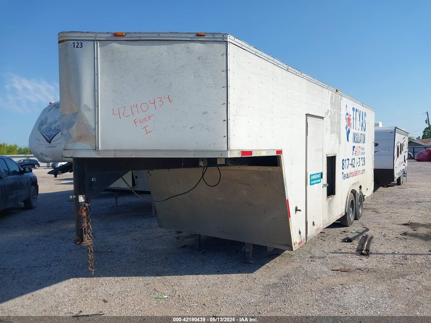 2017 HOMESTEADER TRAILER VIN: 5HAGE282XHN051932