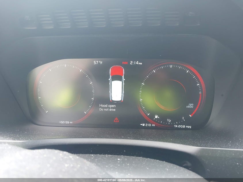 2016 VOLVO XC90 T6 MOMENTUM - YV4A22PK1G1043961