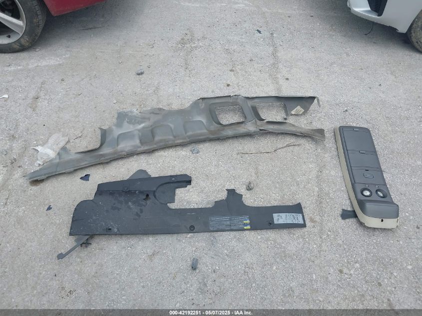 2004 Chevrolet Silverado 1500 Z71 VIN: 2GCEK13T741369203 Lot: 42192251