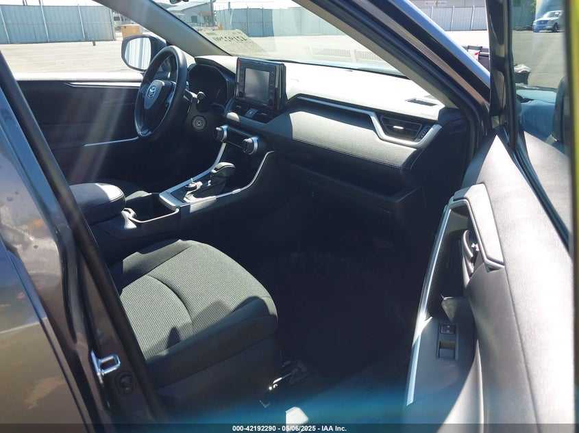 2022 TOYOTA RAV4 HYBRID LE - 4T3LWRFV4NU068095