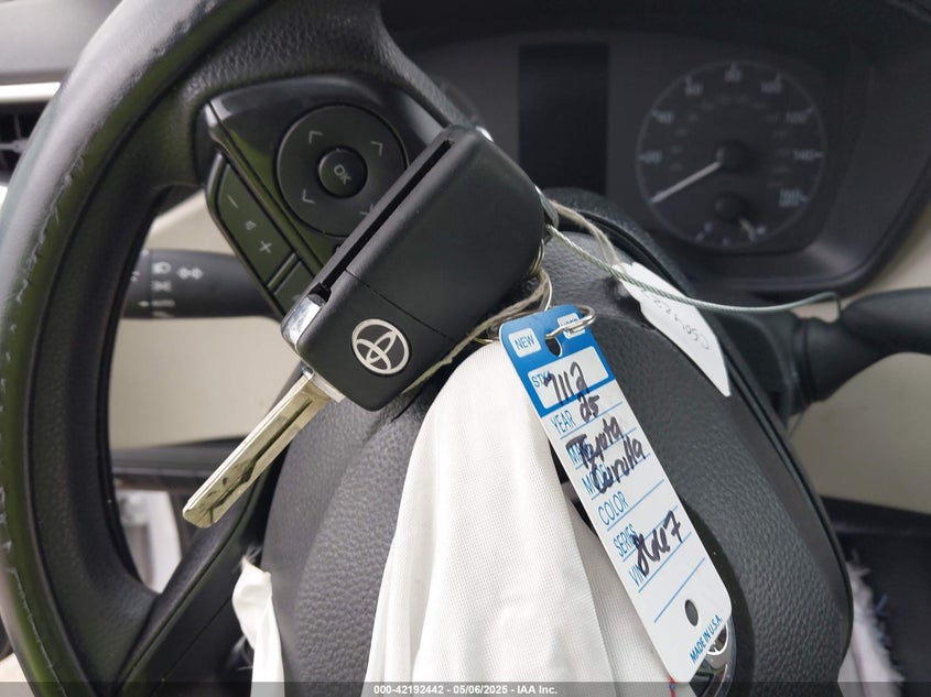 VIN 5YFB4MDE2SP258667 2025 TOYOTA COROLLA LE