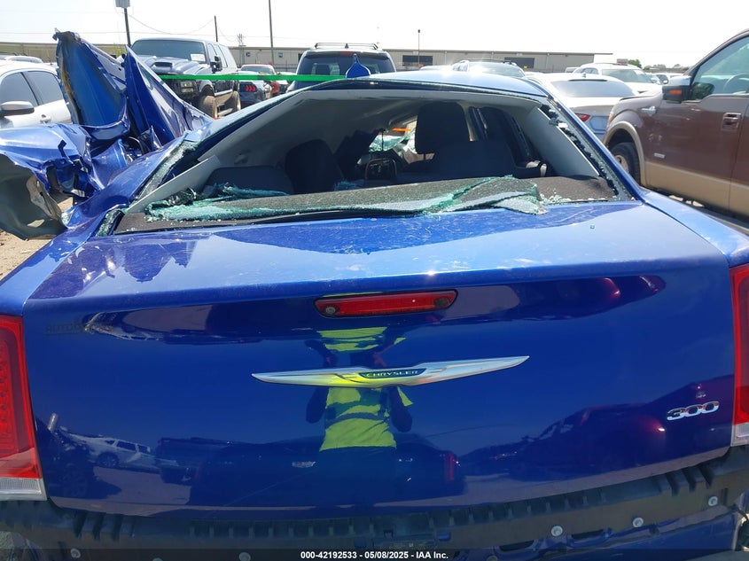 2020 Chrysler 300 Touring VIN: 2C3CCAAG6LH239157 Lot: 42192533