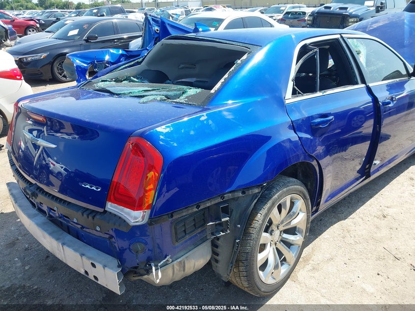 2020 Chrysler 300 Touring VIN: 2C3CCAAG6LH239157 Lot: 42192533