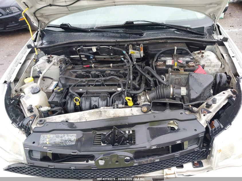 2011 FORD FOCUS VIN: 1FAHP3HN4BW177155