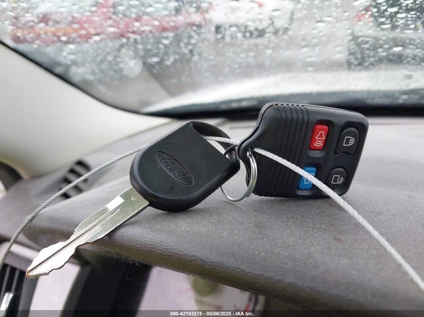 2011 FORD FOCUS VIN: 1FAHP3HN4BW177155