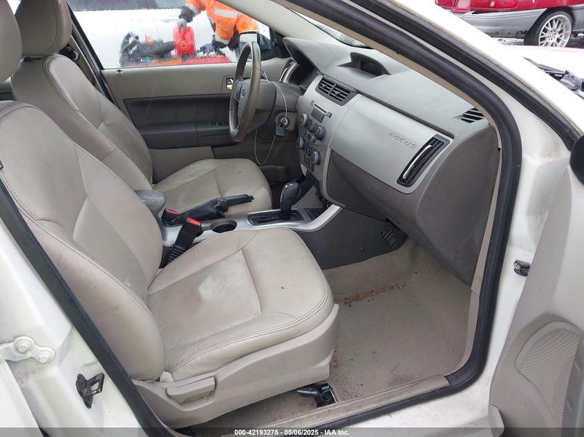 2011 FORD FOCUS VIN: 1FAHP3HN4BW177155