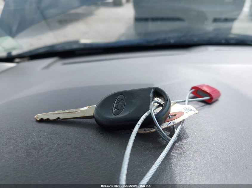 2009 FORD FOCUS VIN: 1FAHP37NX9W213801