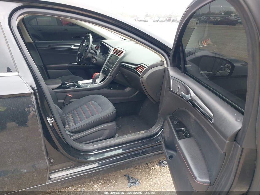 2013 FORD FUSION VIN: 3FA6P0HR4DR206426