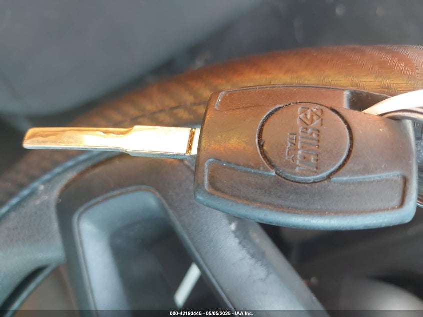2015 FORD FOCUS VIN: 1FADP3K28FL223431