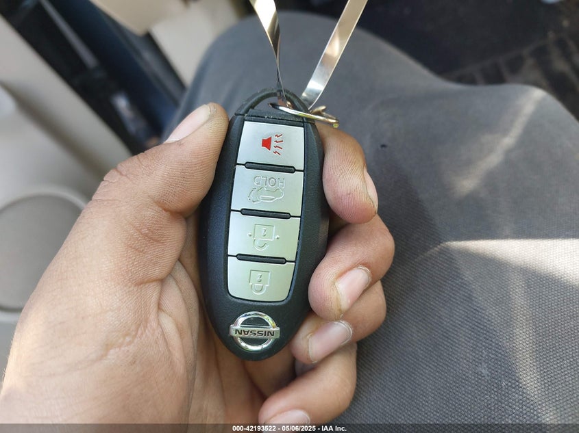 2016 NISSAN ROGUE SL - 5N1AT2MT5GC856703