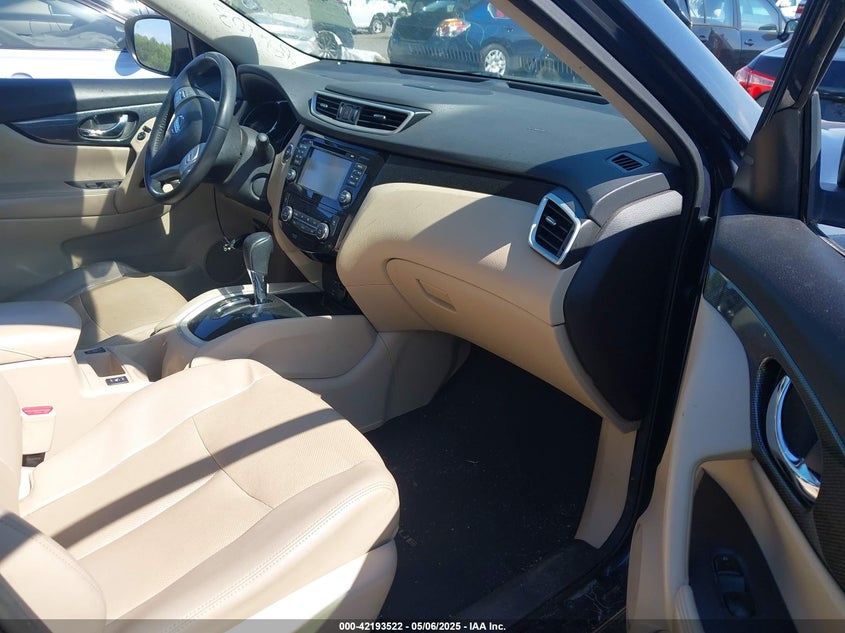 2016 NISSAN ROGUE SL - 5N1AT2MT5GC856703