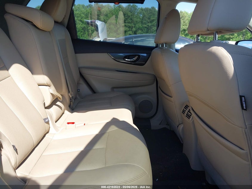 2016 NISSAN ROGUE SL - 5N1AT2MT5GC856703