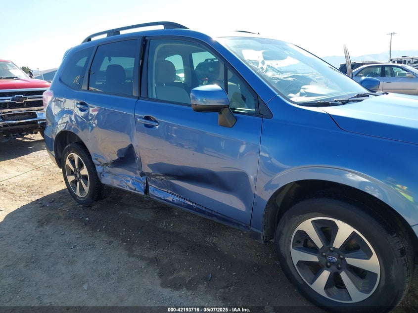 2018 SUBARU FORESTER VIN: JF2SJAGC9JH517605