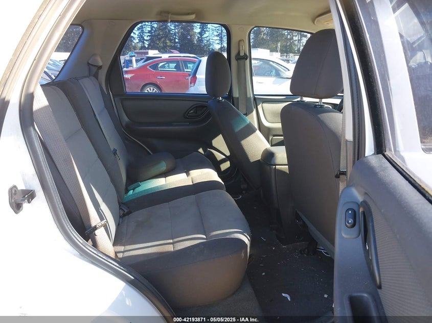 2007 FORD ESCAPE VIN: 1FMYU02Z57KA15736