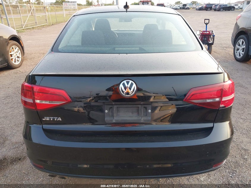 2015 VOLKSWAGEN JETTA 2.0L S - 3VW2K7AJ8FM406923