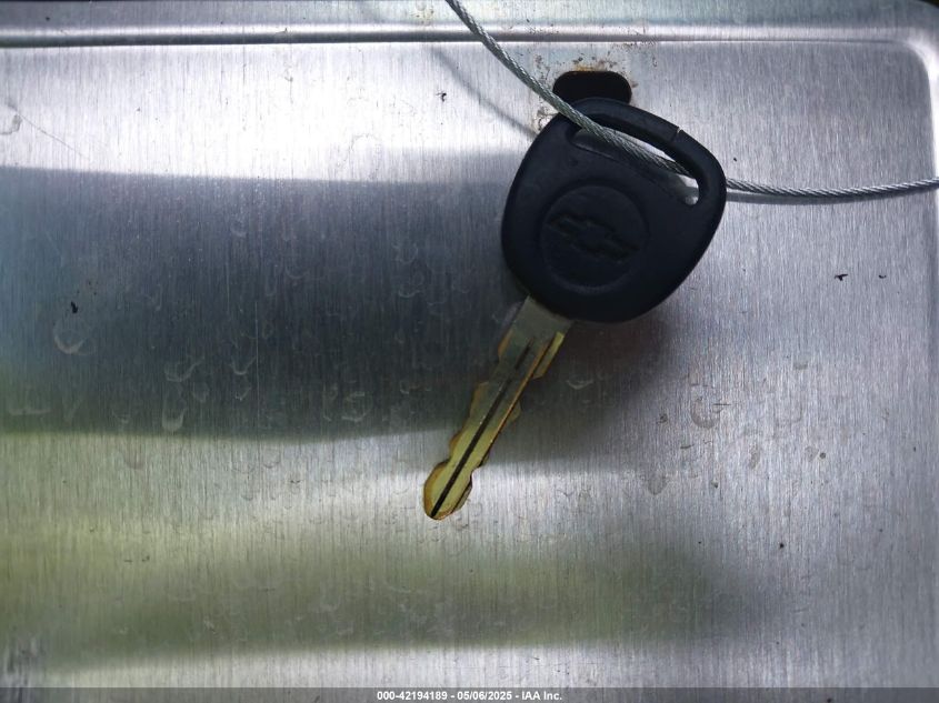 2001 Chevrolet Tahoe Lt VIN: 1GNEC13T41J155145 Lot: 42194189