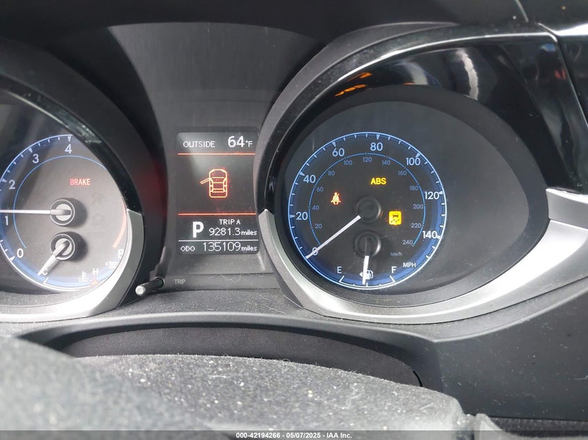 2015 TOYOTA COROLLA S PLUS - 5YFBURHE5FP325713