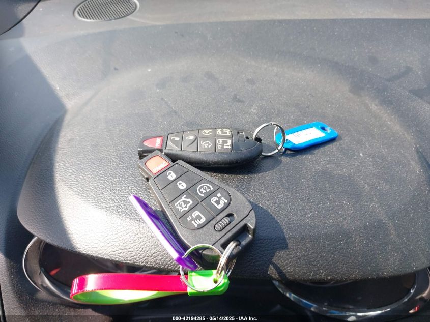 2017 Dodge Grand Caravan Sxt VIN: 2C4RDGCG1HR867700 Lot: 42194285