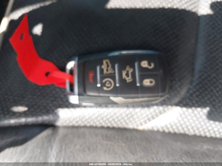 2019 RAM 1500 LIMITED  4X4 5'7 BOX - 1C6SRFHT4KN512177