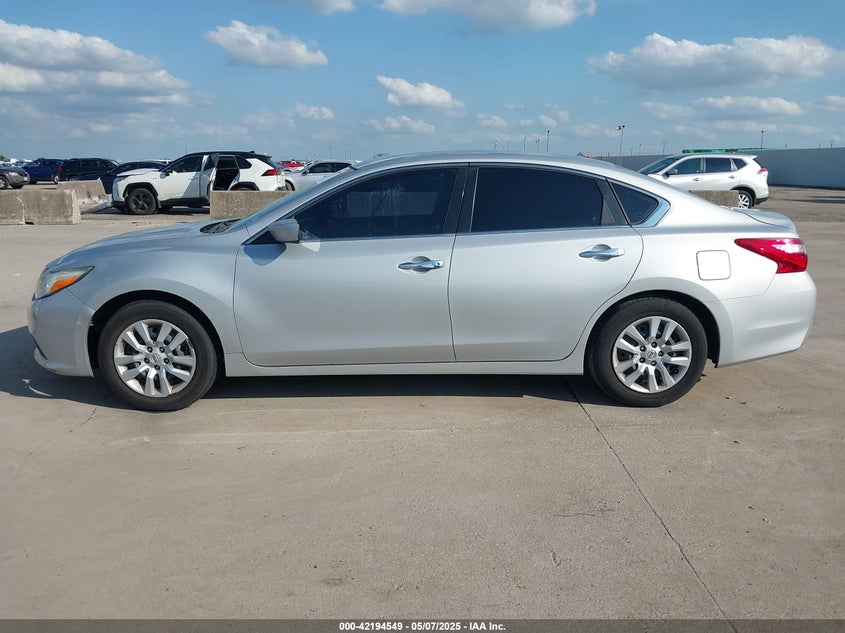 2017 NISSAN ALTIMA VIN: 1N4AL3AP8HN354006