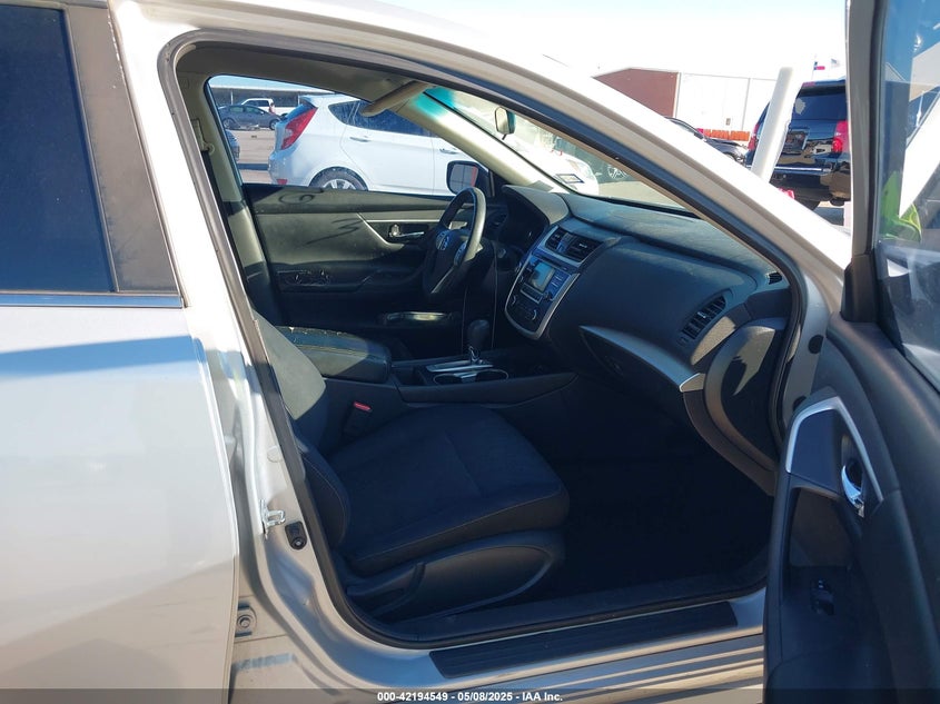 2017 NISSAN ALTIMA VIN: 1N4AL3AP8HN354006