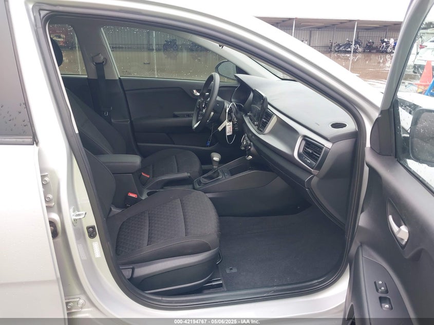 VIN 3KPA25AD3PE529800 2023 KIA RIO 5-DOOR S