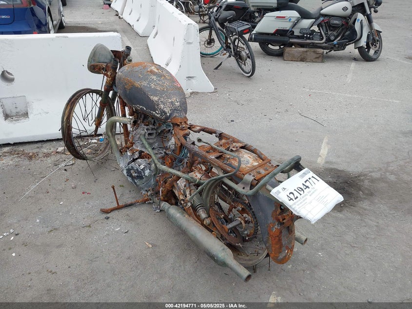 2011 TRIUMPH MOTORCYCLE BONNEVILLE T/100 - SMT910K18BT468166