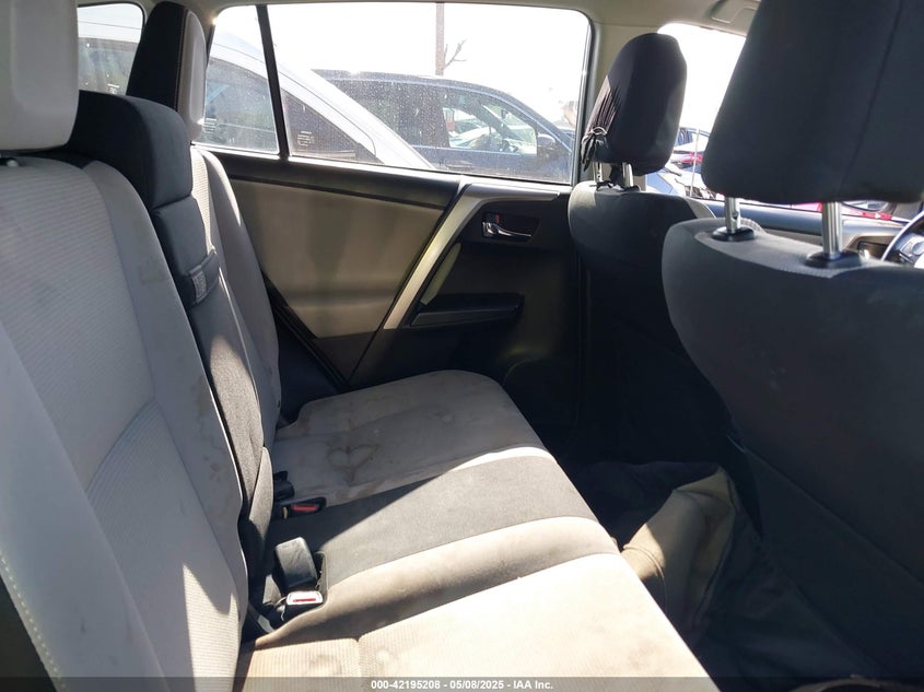 2017 TOYOTA RAV4 HYBRID XLE - JTMRJREV8HD113115