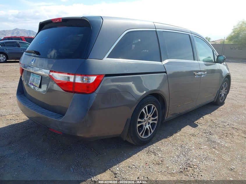 2011 HONDA ODYSSEY VIN: 5FNRL5H65BB034525
