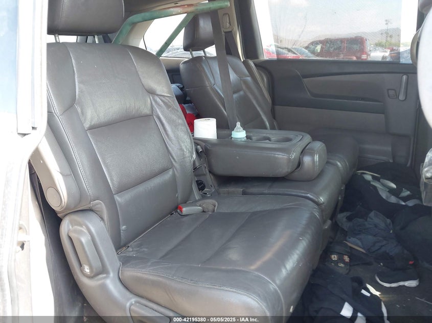 2011 HONDA ODYSSEY VIN: 5FNRL5H65BB034525