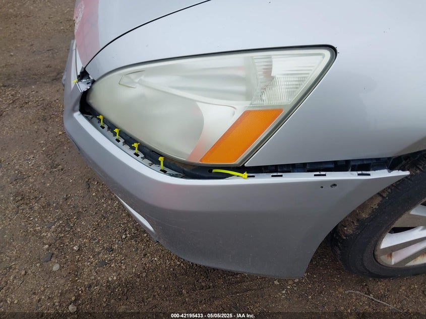 2007 HONDA ACCORD VIN: 1HGCM66527A040626
