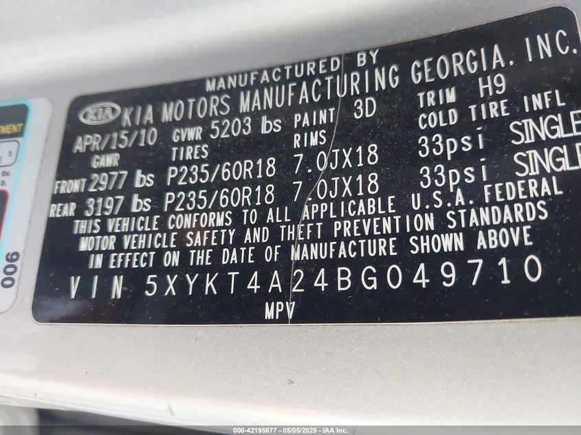 2011 KIA SORENTO VIN: 5XYKT4A24BG049710