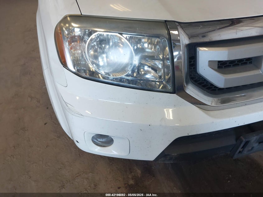 2010 HONDA PILOT VIN: 5FNYF4H95AB019903