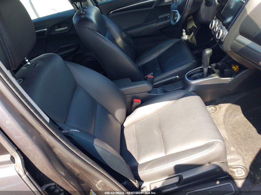 2015 HONDA FIT VIN: 3HGGK5H88FM786461