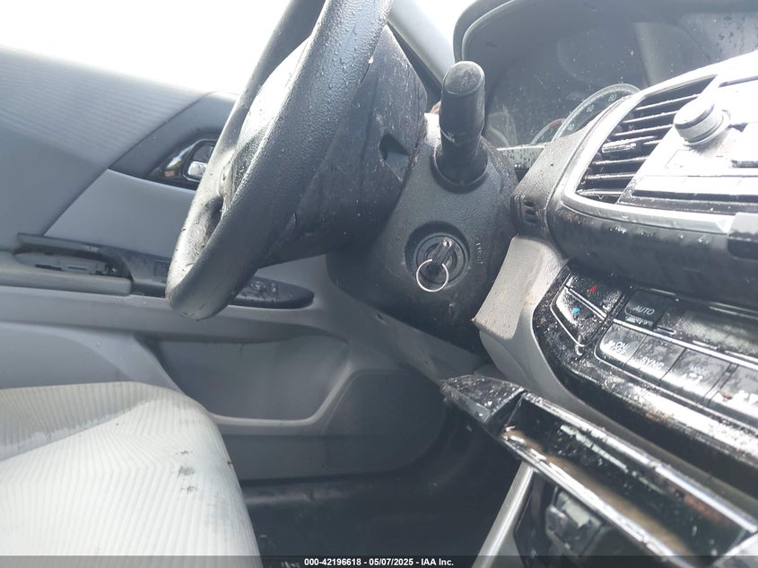 2017 HONDA ACCORD VIN: 1HGCR2F38HA239870