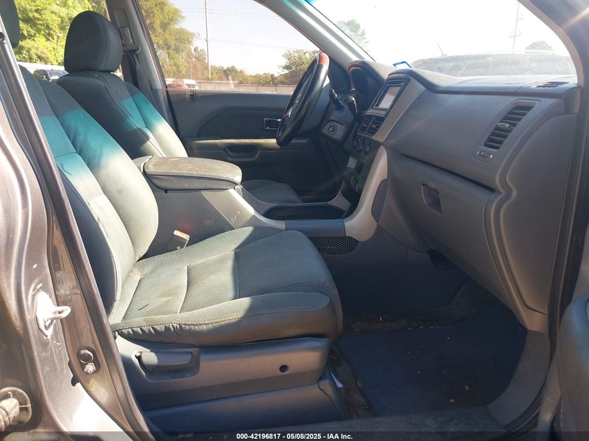 2007 HONDA PILOT VIN: 2HKYF18117H530057