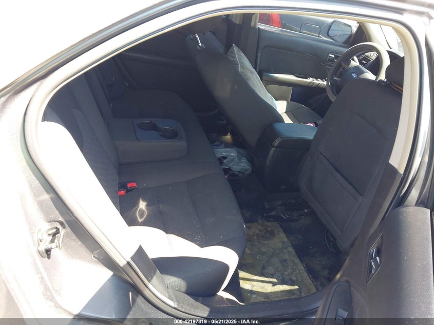 2010 FORD FUSION VIN: 3FAHP0HAXAR194104