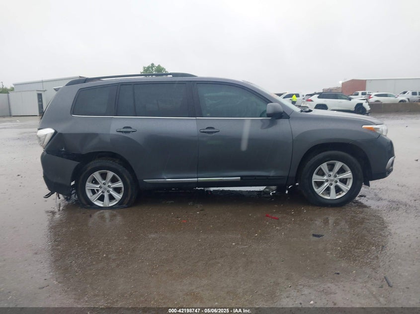 2013 TOYOTA HIGHLANDER SE V6 - 5TDZK3EH5DS136001