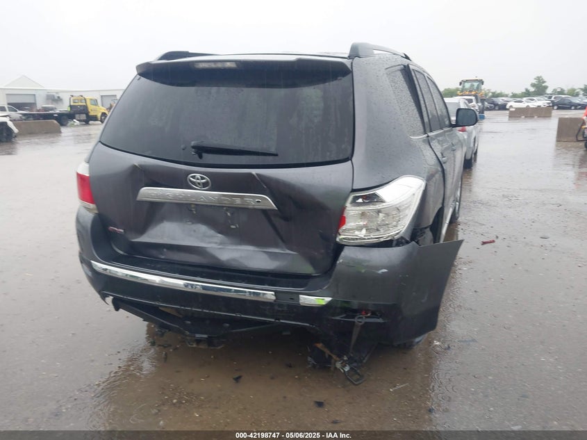 2013 TOYOTA HIGHLANDER SE V6 - 5TDZK3EH5DS136001