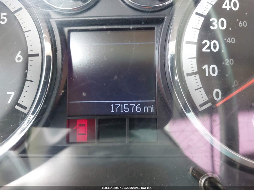 2010 Dodge Ram 1500 Slt/Sport/Trx VIN: 1D7RB1GP4AS214110 Lot: 42198907